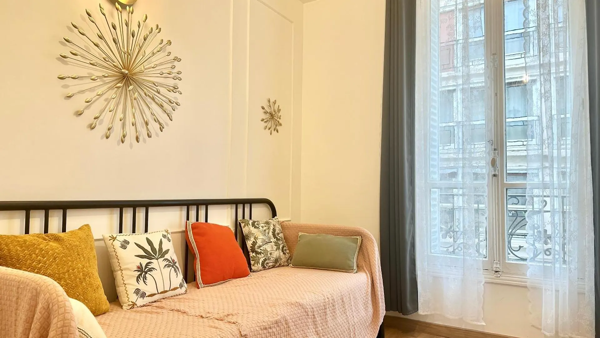 Elegant Sleep 5 In Alasseur Near Eiffel Tower Apartament